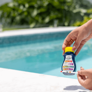 AquaChek 4 In 1 Chlorine Pool Test Strips (2)