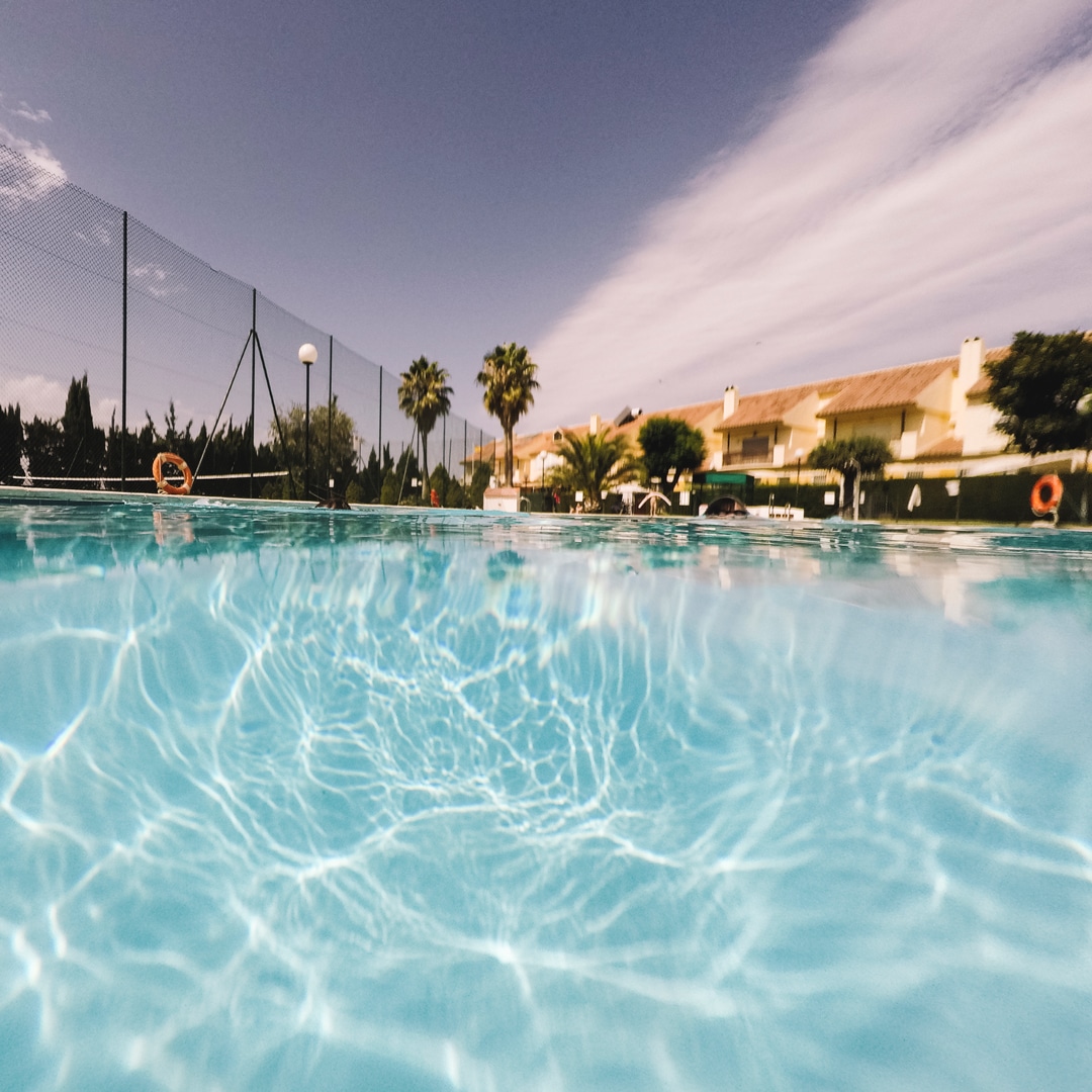 refreshing-swimming-pool_square-web